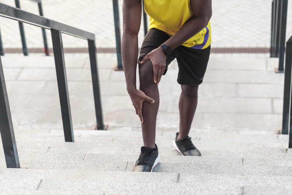 Three factors leading to knee pain when walking up stairs