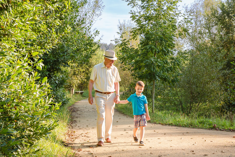 Four tips from a physical therapist for living with arthritis in the back