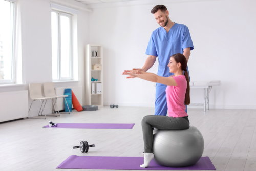 How to stop dizziness naturally with physical therapy shutterstock 1069635866 1 How to stop dizziness naturally with physical therapy