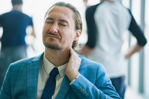 What to do about neck pain when looking up