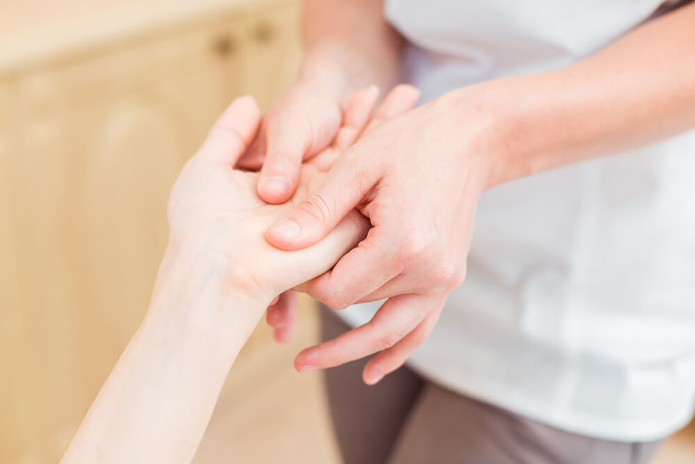 5 causes and treatments for finger joint pain shutterstock 1033606114 5 causes and treatments for finger joint pain