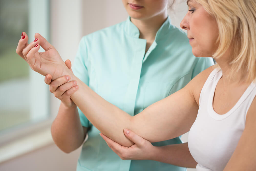 Top 3 reasons physical therapists can help your forearm muscle strain