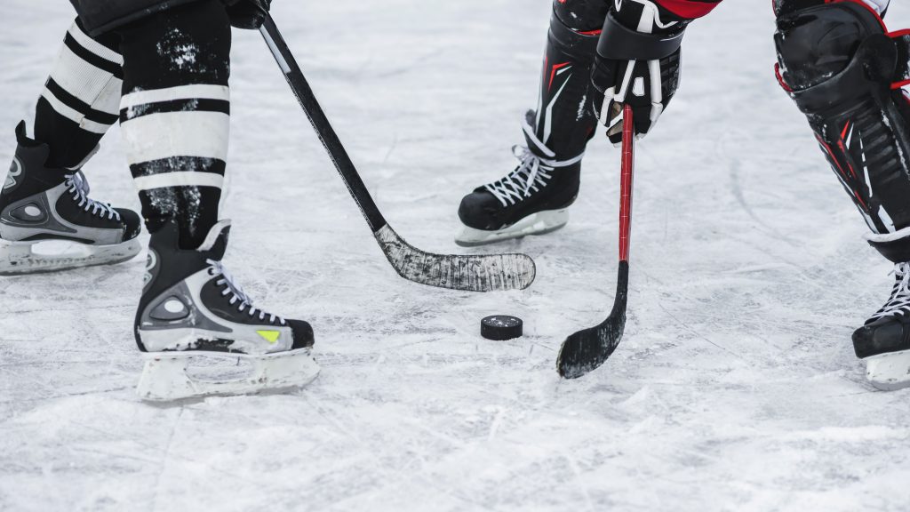 6 common injuries in hockey that can be prevented AdobeStock 134848485 6 common injuries in hockey that can be prevented sports injury